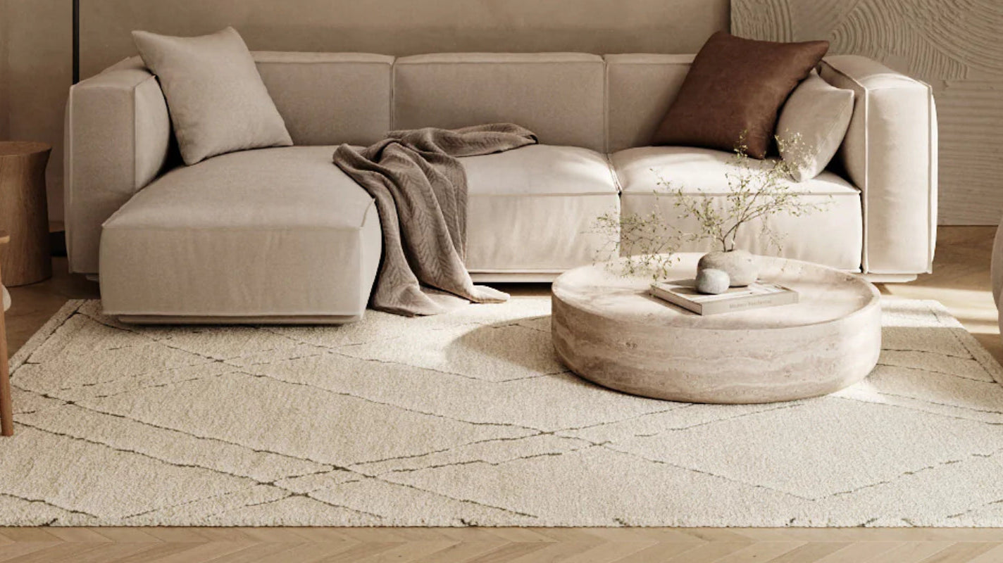 Rug Sizes & Layouts for Living Rooms, Majlis & Dining in Dubai Homes