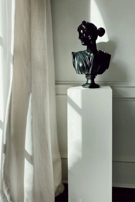 Zelda White MDF Plinths (3 Sizes)