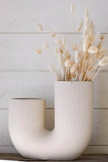 U-Shaped Cut Ceramic Vase (21x24 CM) Beige