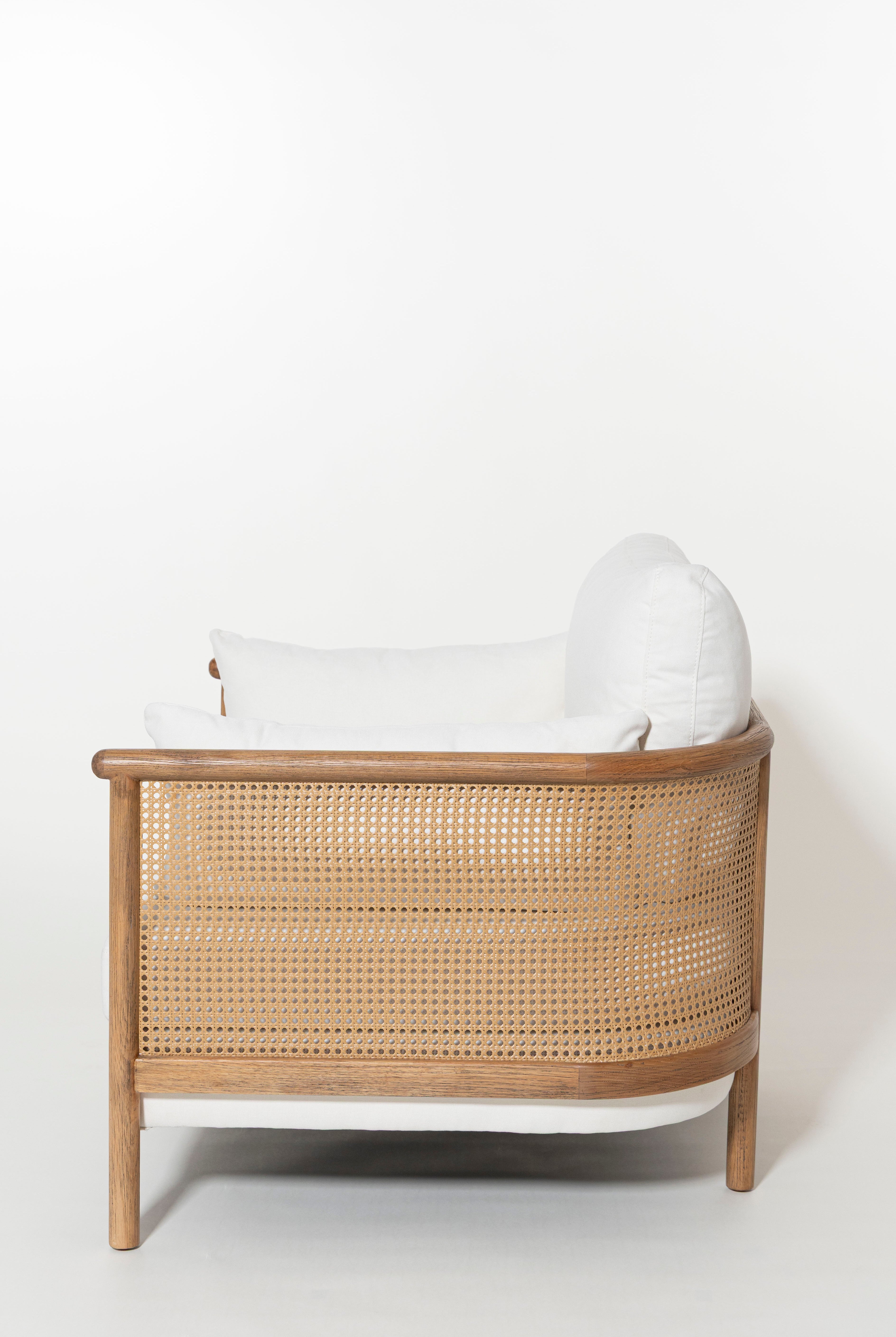 Almea Wooden Lounge Chair