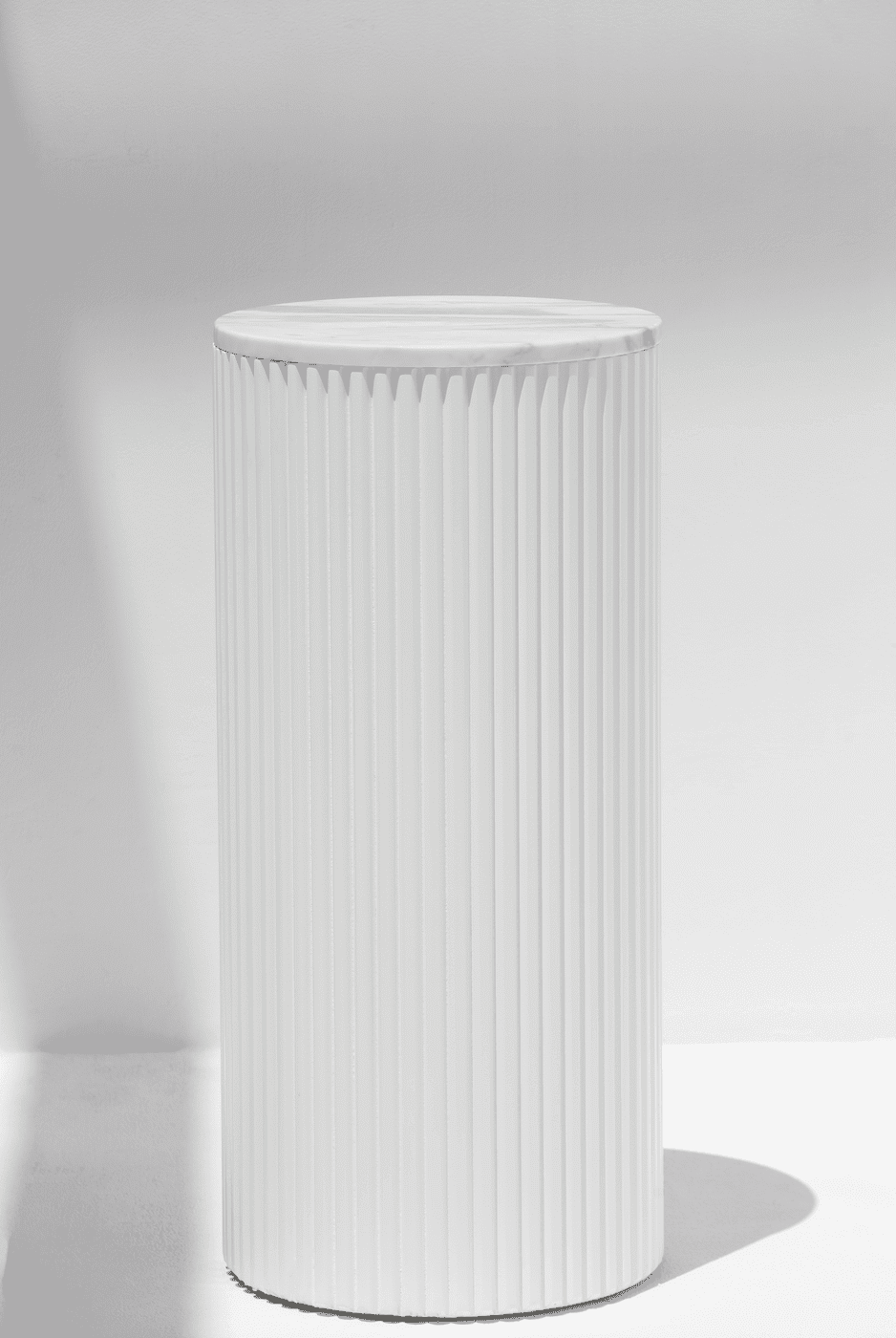 Alora White Wooden Plinth With Volakes Marble Top