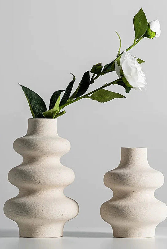 Curvy Ceramic Off-White Vase (3 Sizes)