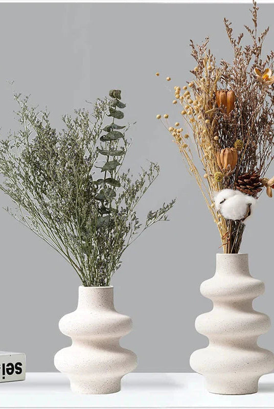 Curvy Ceramic Off-White Vase (3 Sizes)