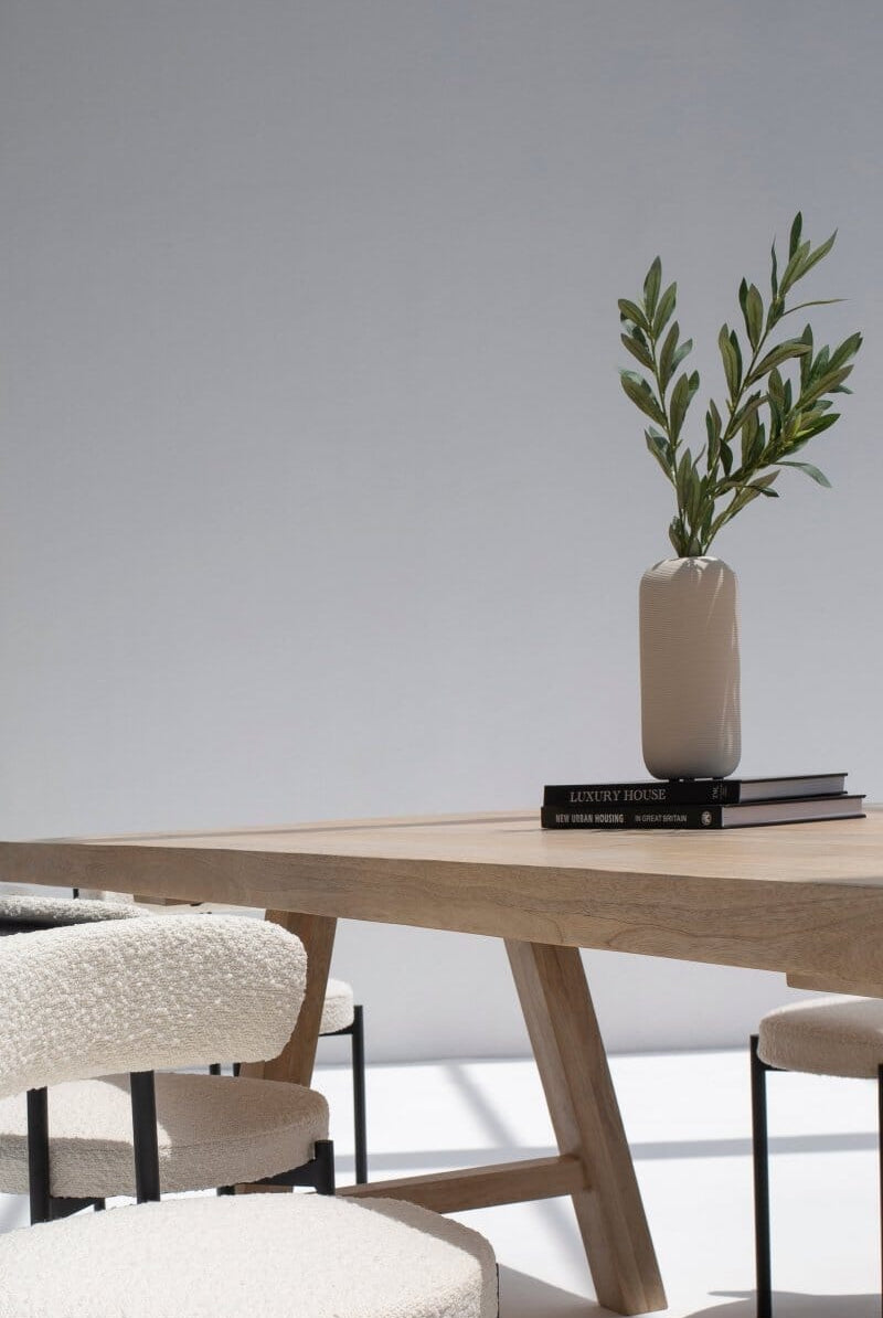 Ceramic Textured Elongated Vase (10x25 CM)