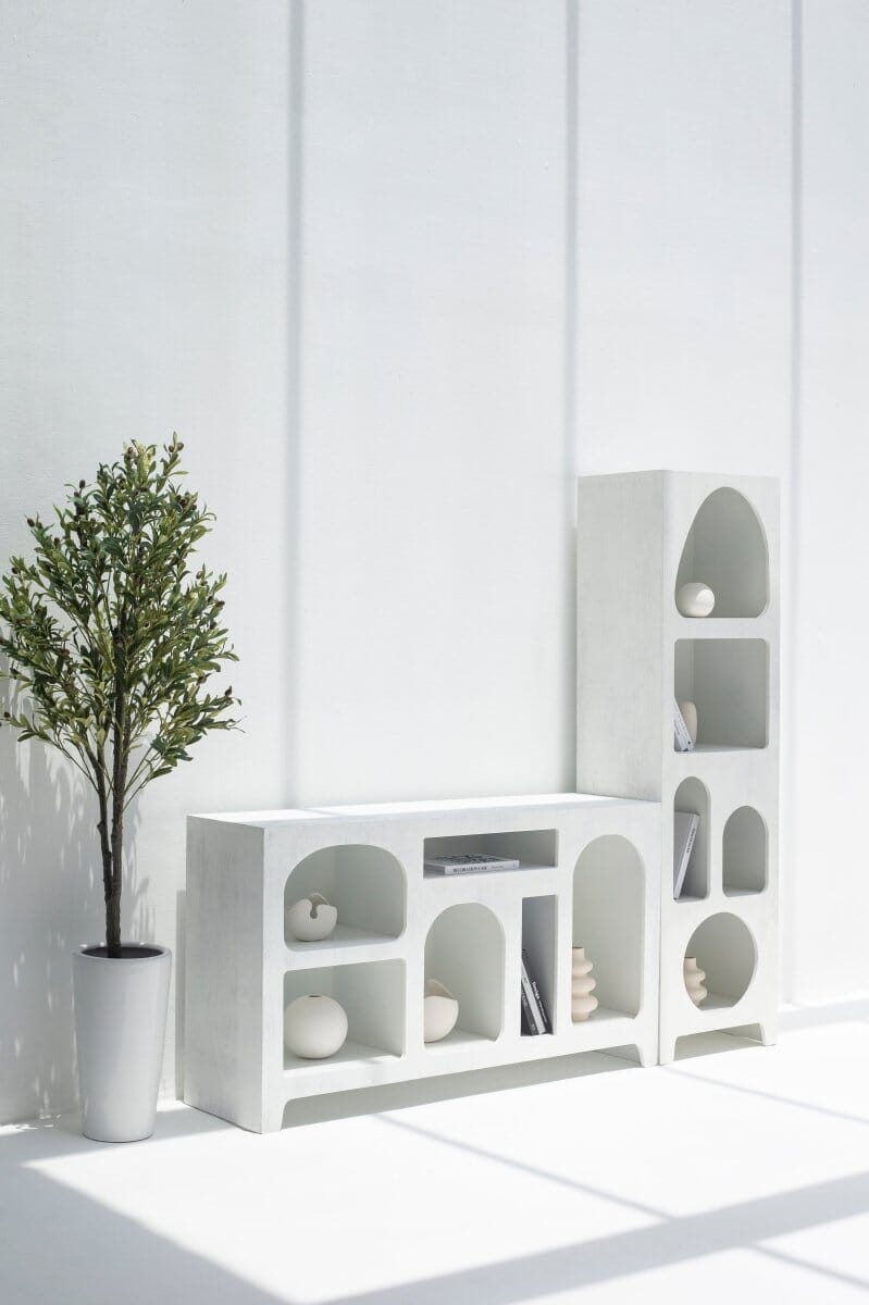 Vilnius White Painted Display Console Homekode