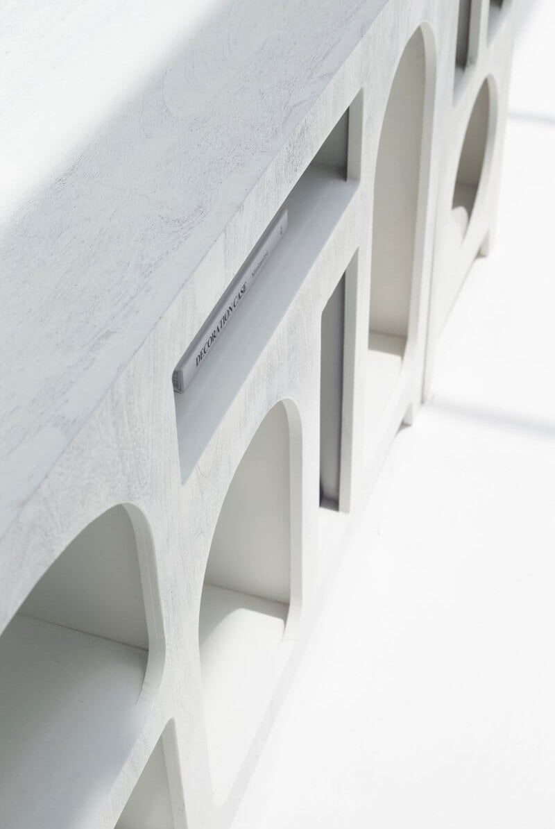 Vilnius White Painted Display Console Homekode