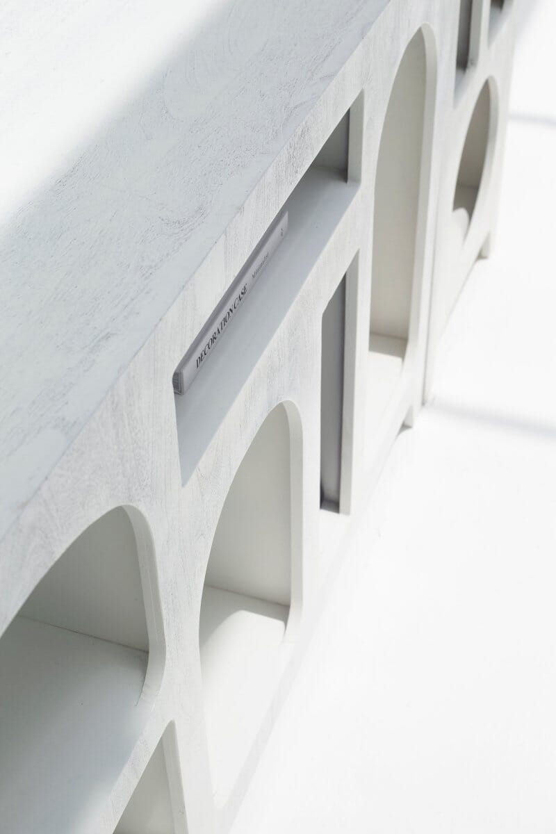 Vilnius White Painted Display Console Homekode