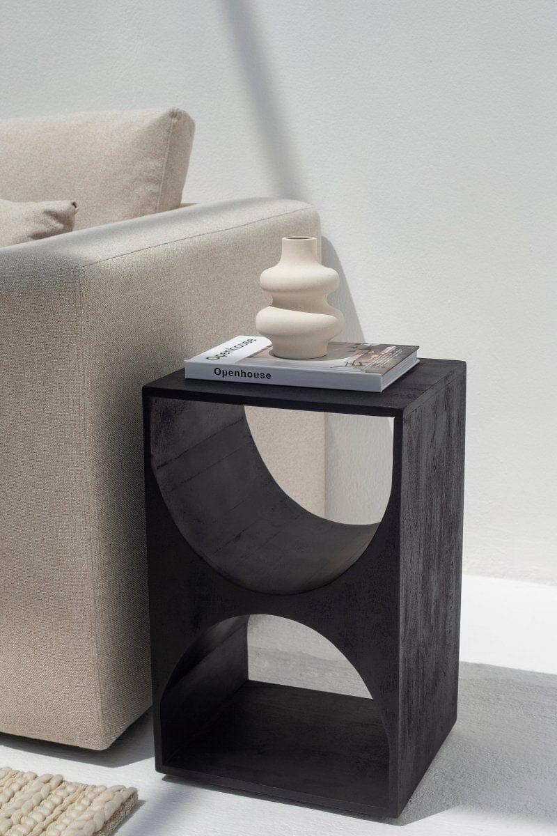 Vilnius Crescent Black Painted Side Table Side Table Homekode