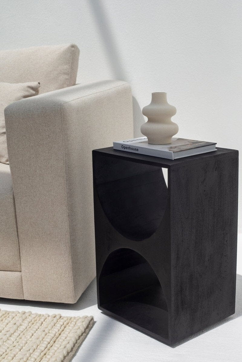 Vilnius Crescent Black Painted Side Table Side Table Homekode