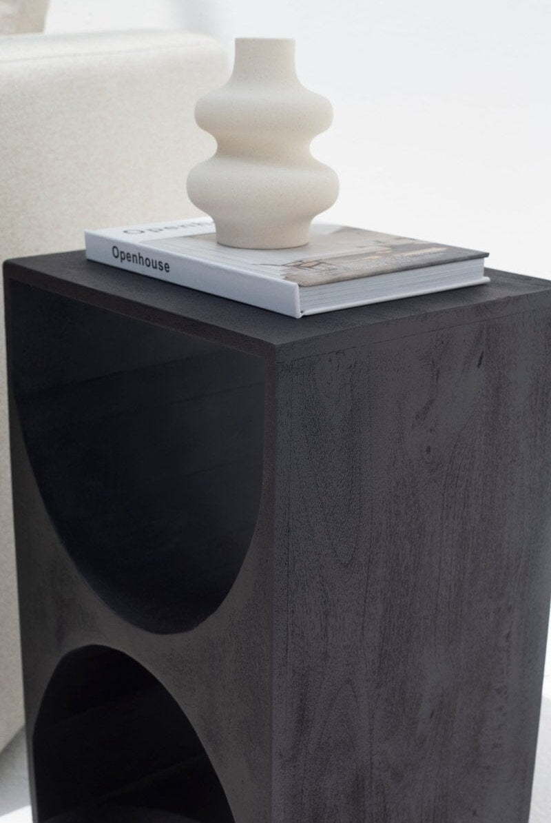 Vilnius Crescent Black Painted Side Table Side Table Homekode