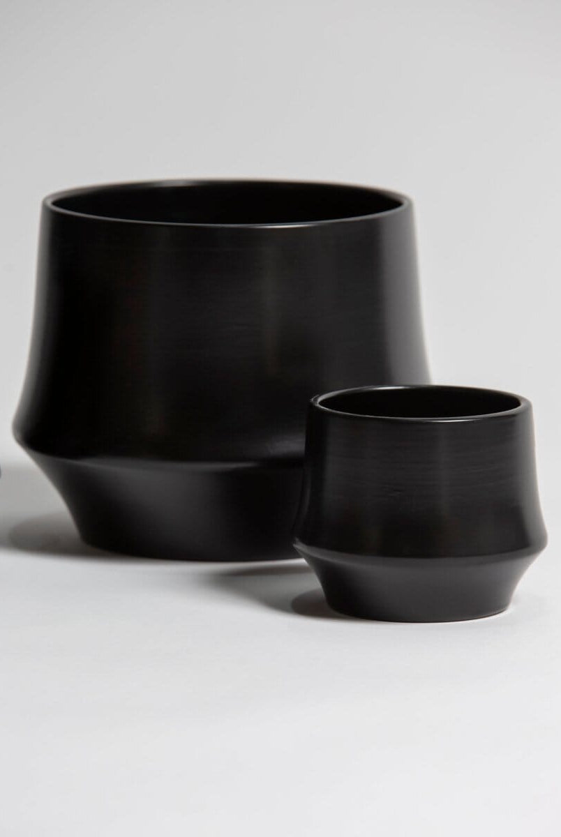 Obsidian Twist Ceramic Pot (3 Sizes)