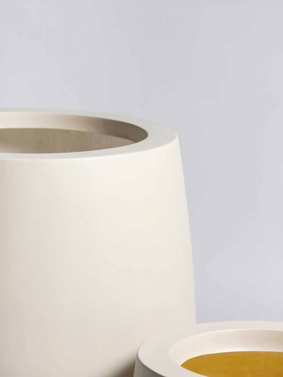 Velum Beige Fiber Glass Pot (2 Sizes)