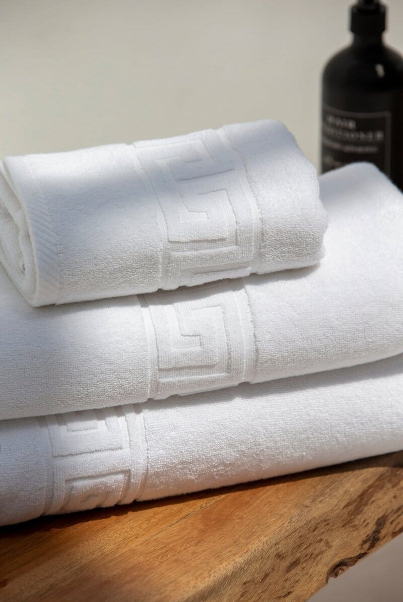 White Luxe Hotel Towels