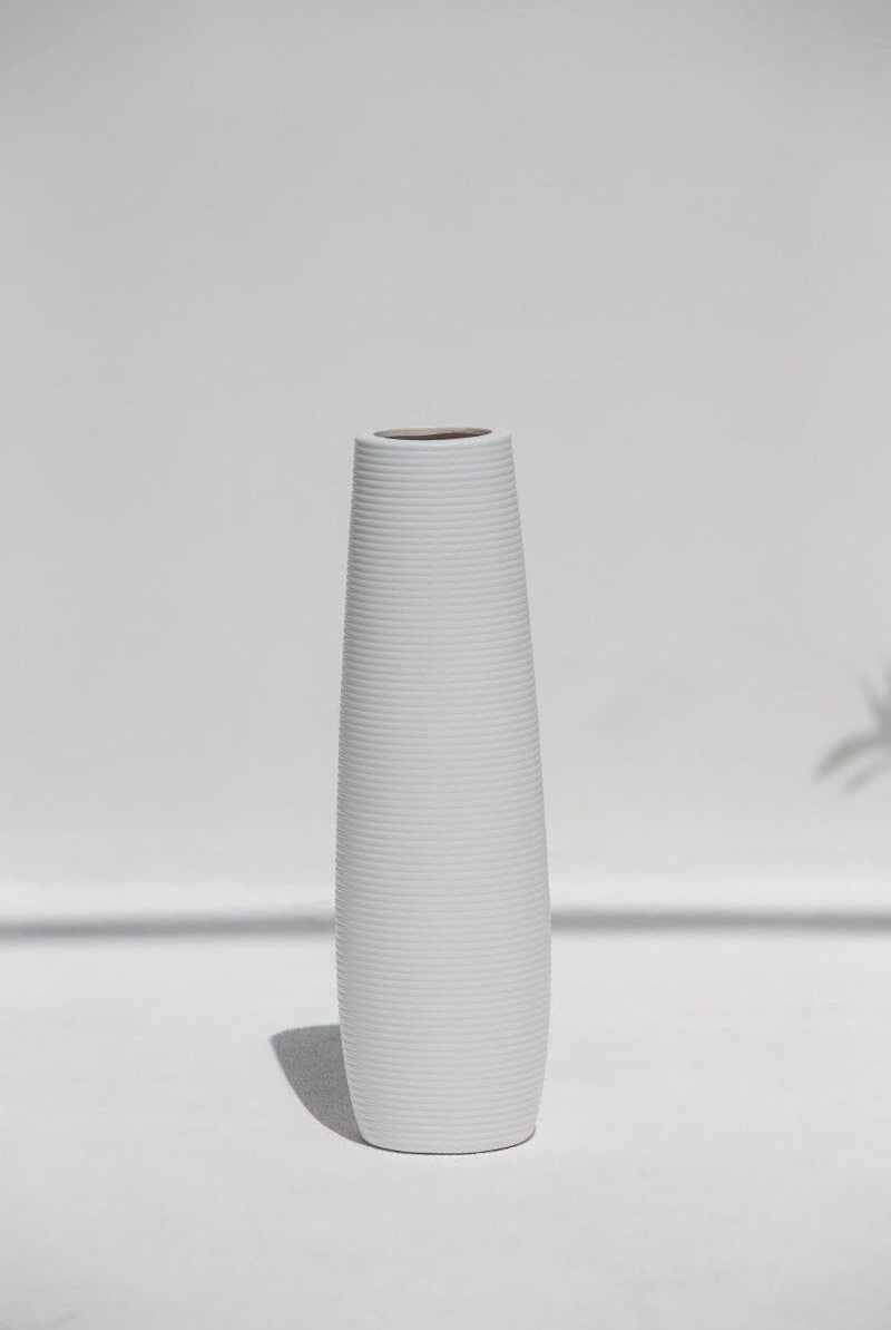 Rippled Elegance Vase (4 Sizes) IBE02