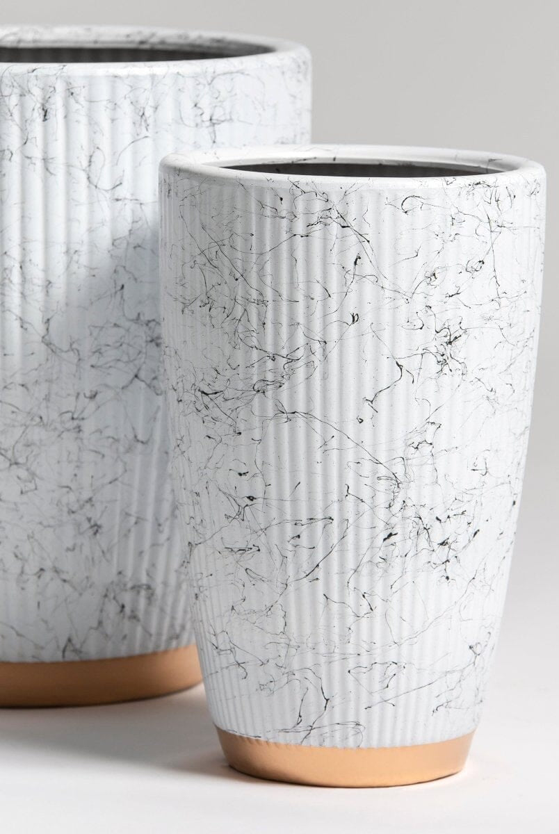 Gilded Groove Ceramic Pot (3 Sizes)