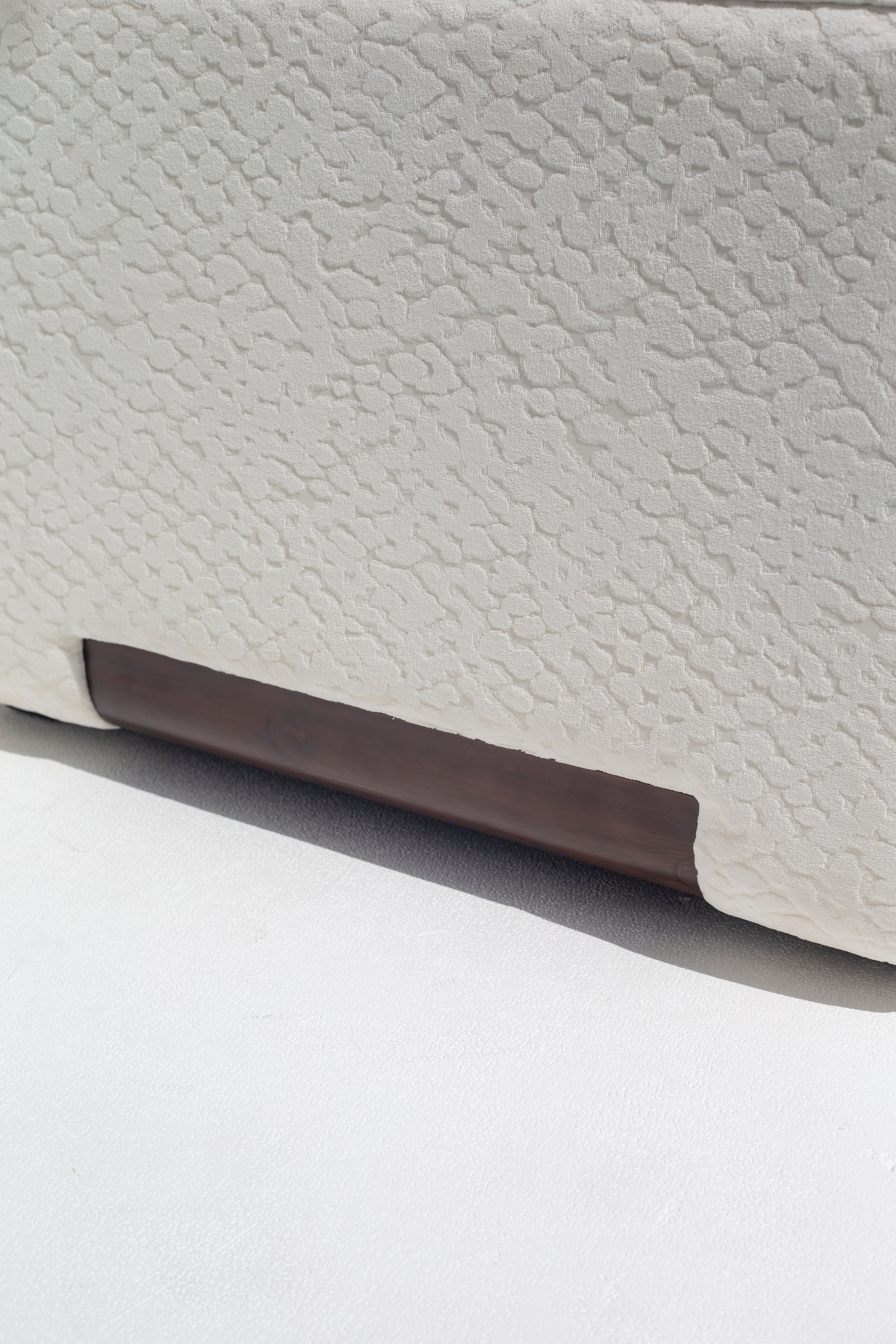 Nerea Off-White Sofa Chair DUR