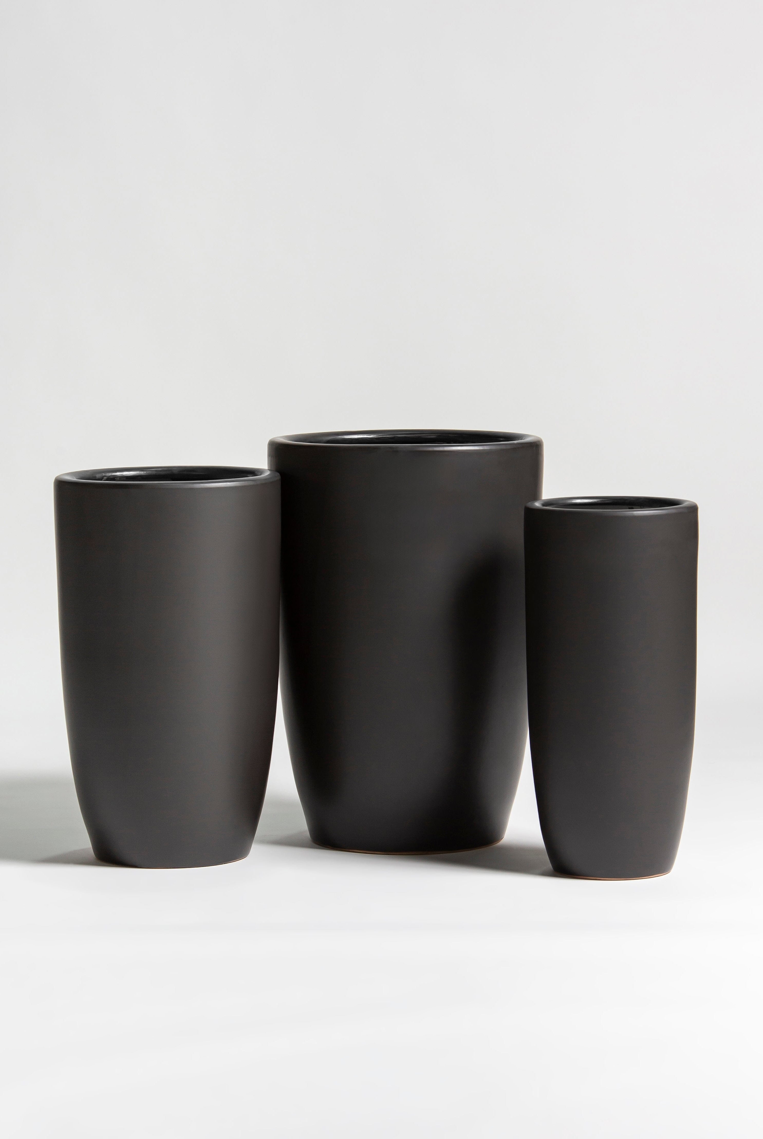 Classic Matte Black Ceramic Pot II
