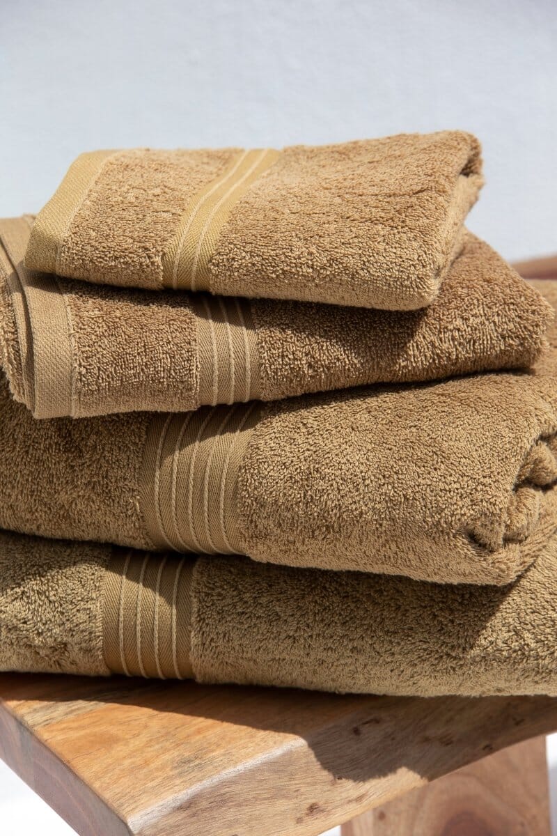 Cl Brown Classic Luxury Hotel Towels