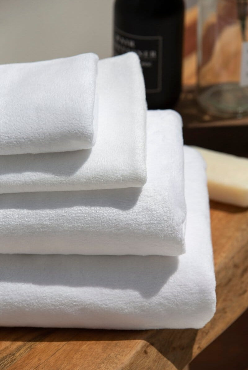 White Luxury Microfiber Hotel Towel