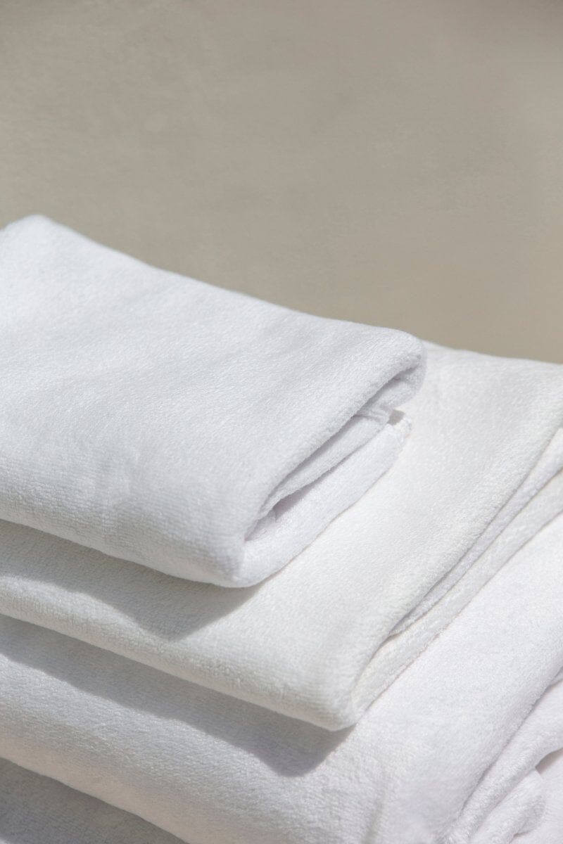 White Luxury Microfiber Hotel Towel