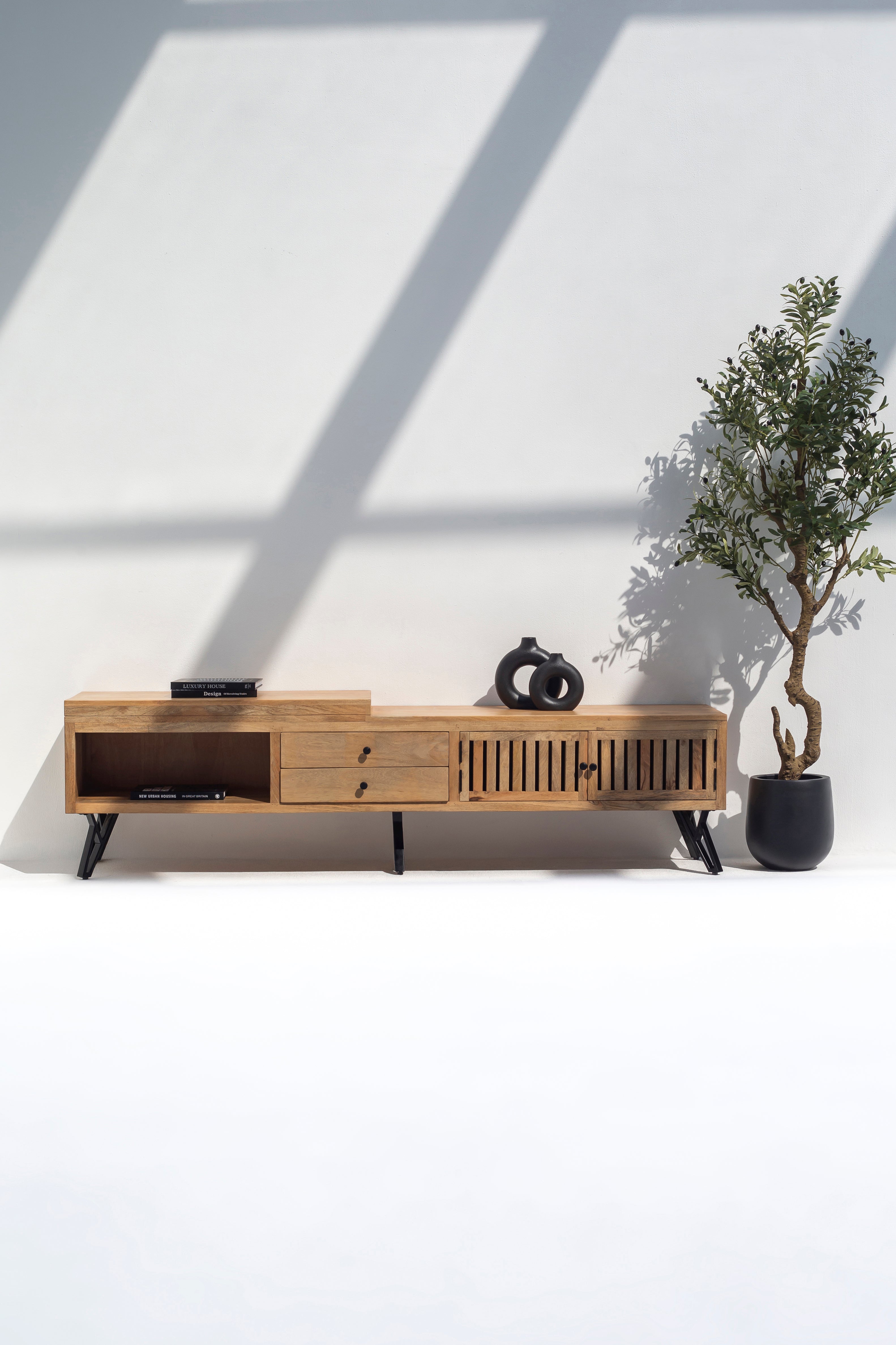 Henriette Wooden Media Unit