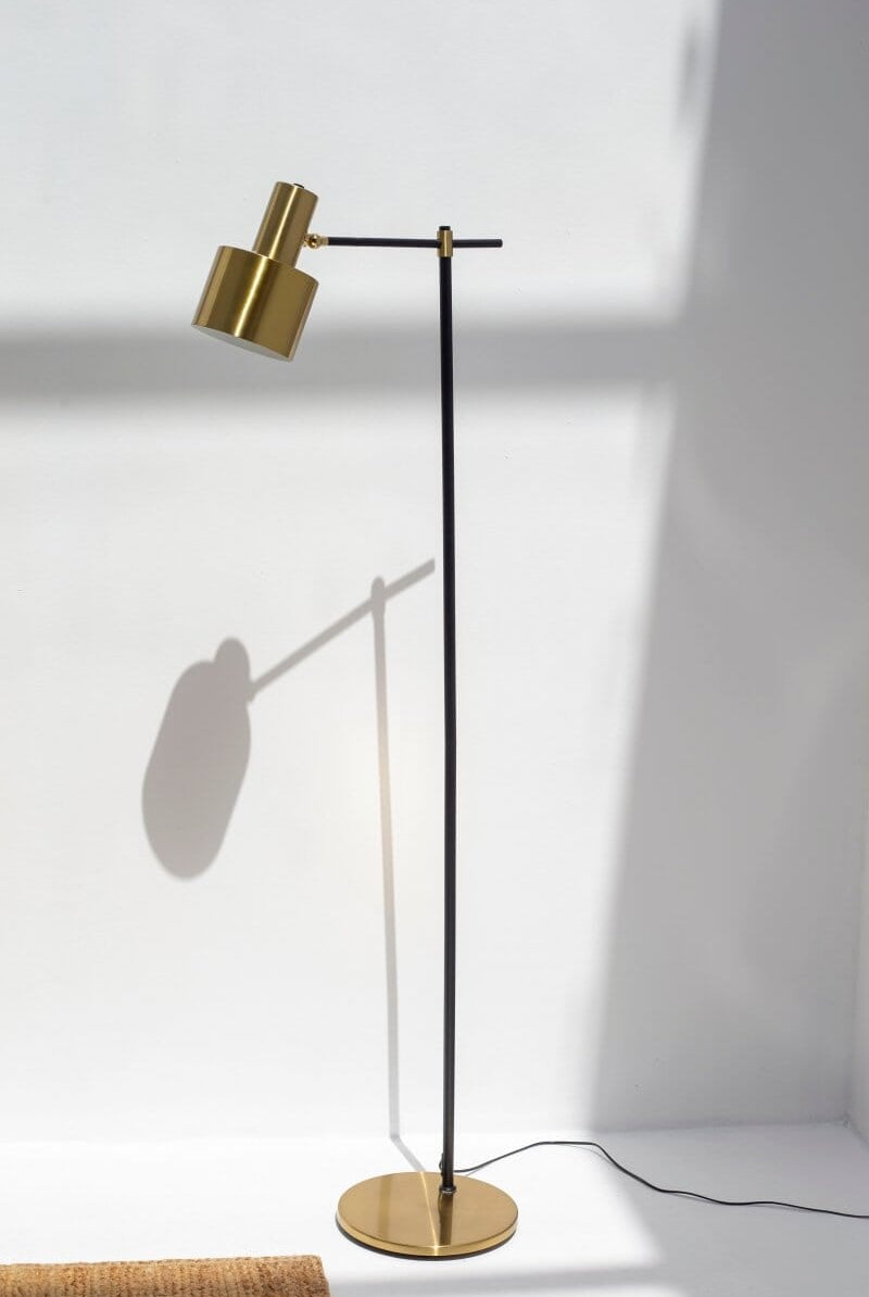 Standing Black & Gold Floor Lamp (160 CM)