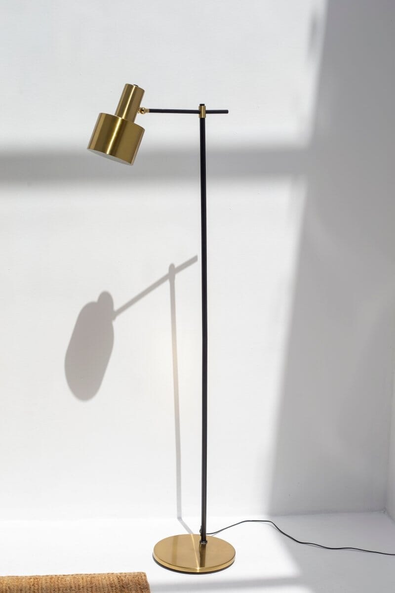 Standing Black & Gold Floor Lamp (160 CM)