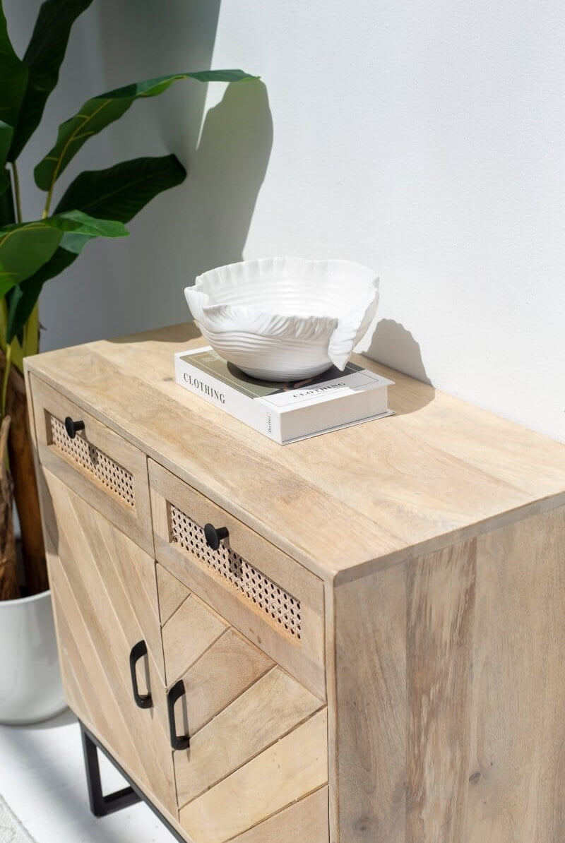 White Irregular Wavy Ceramic r Bowl