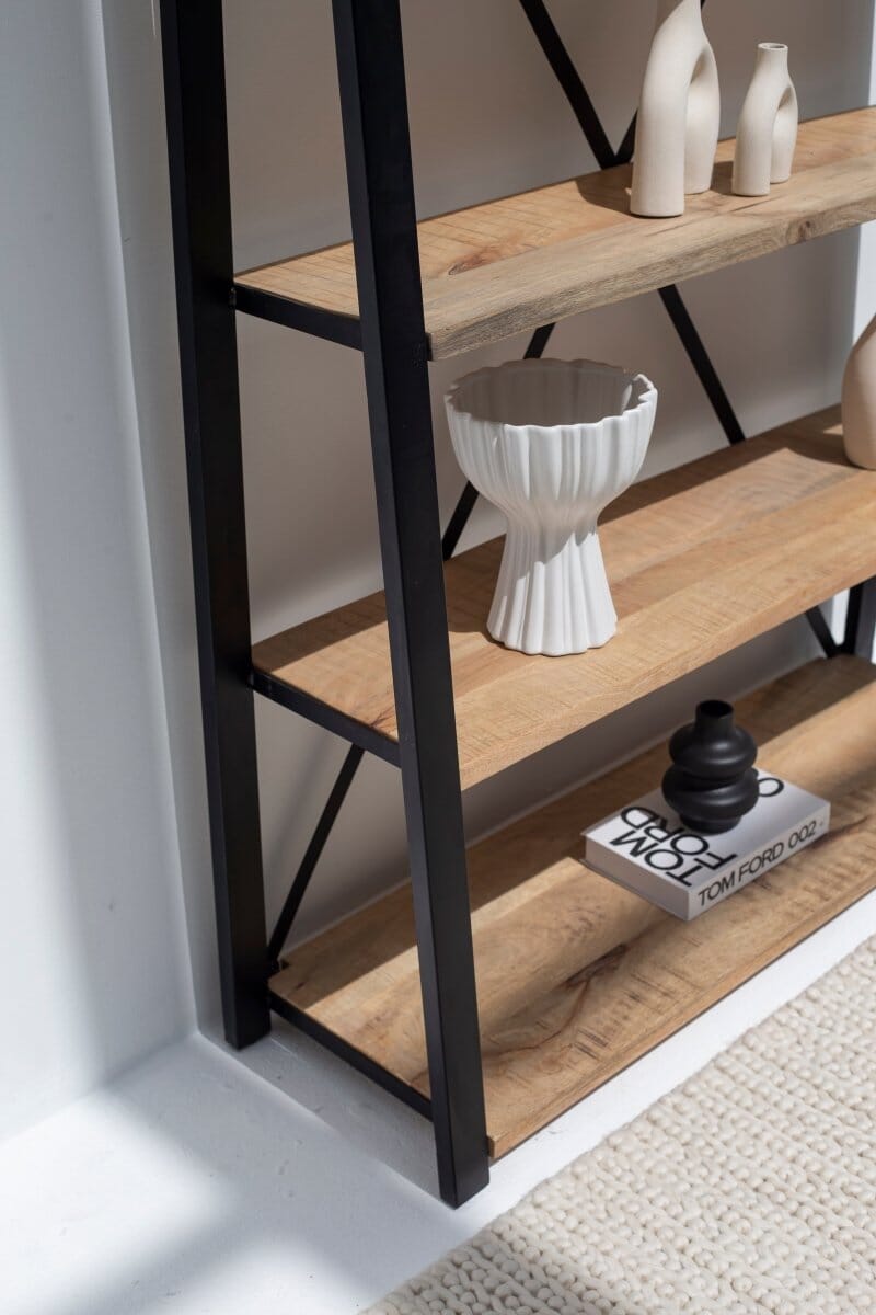 Off White Ribbed Pedestal Vase