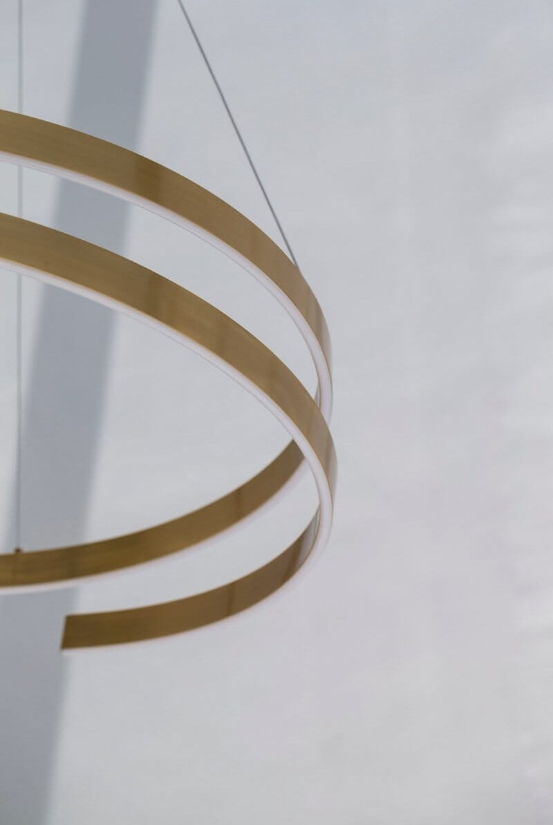 Aurelian Loop: Modern Aluminum LED Ceiling Lamp