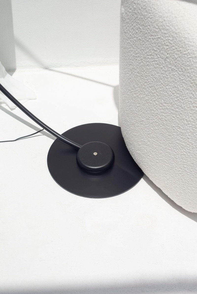 Nordic Black Parablic Floor Lamp