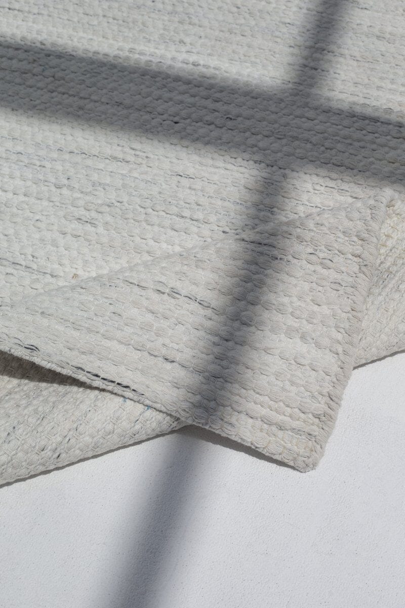 Whispering Dots - Woven Rug (5 Sizes)
