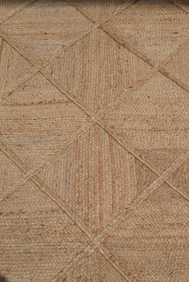 Timeless Diamond Trellis Jute Rug: Sustainable Elegance for Your Home