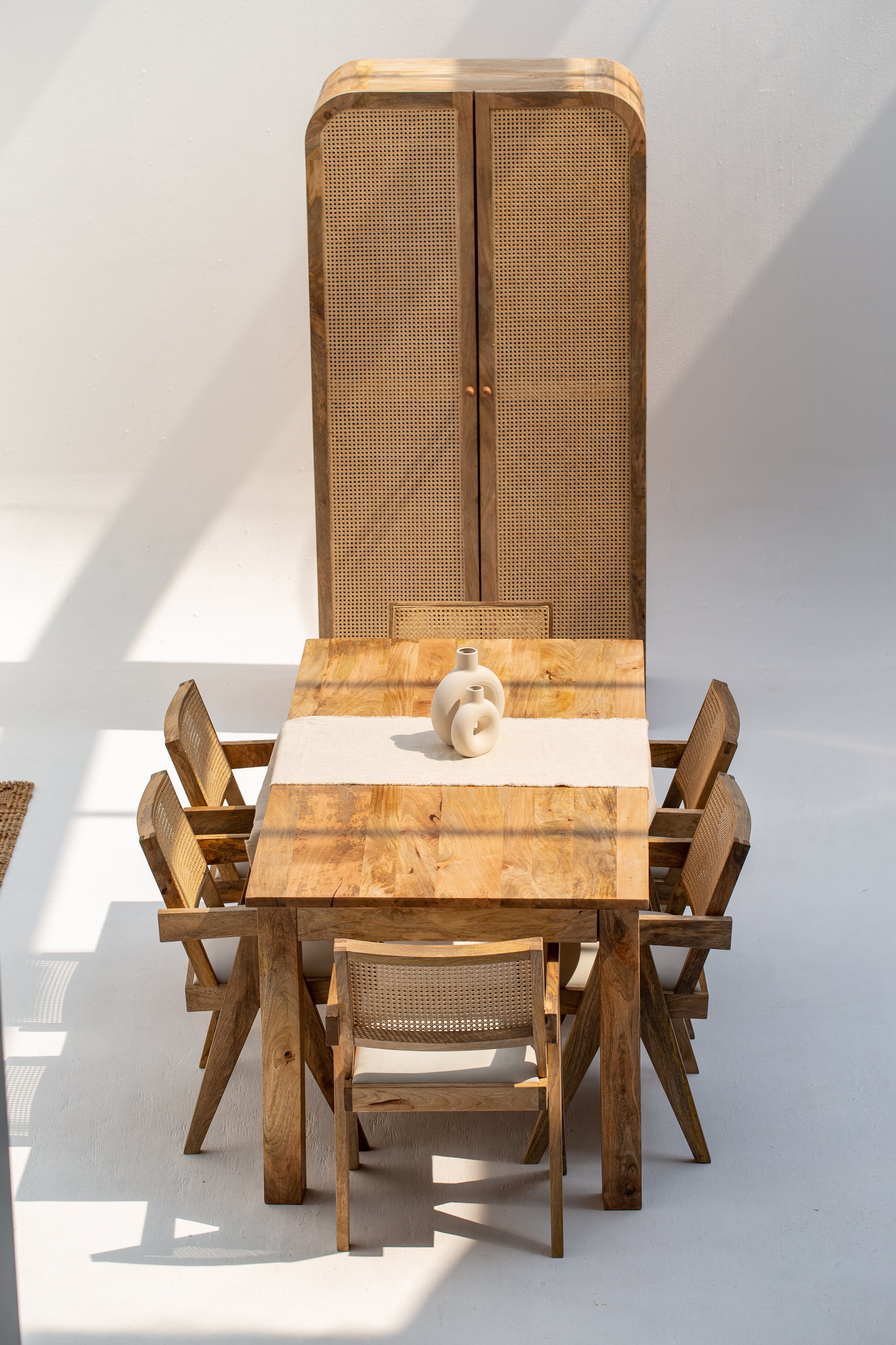 Savannah Mango Wood Dining Table (2 Sizes) Homekode