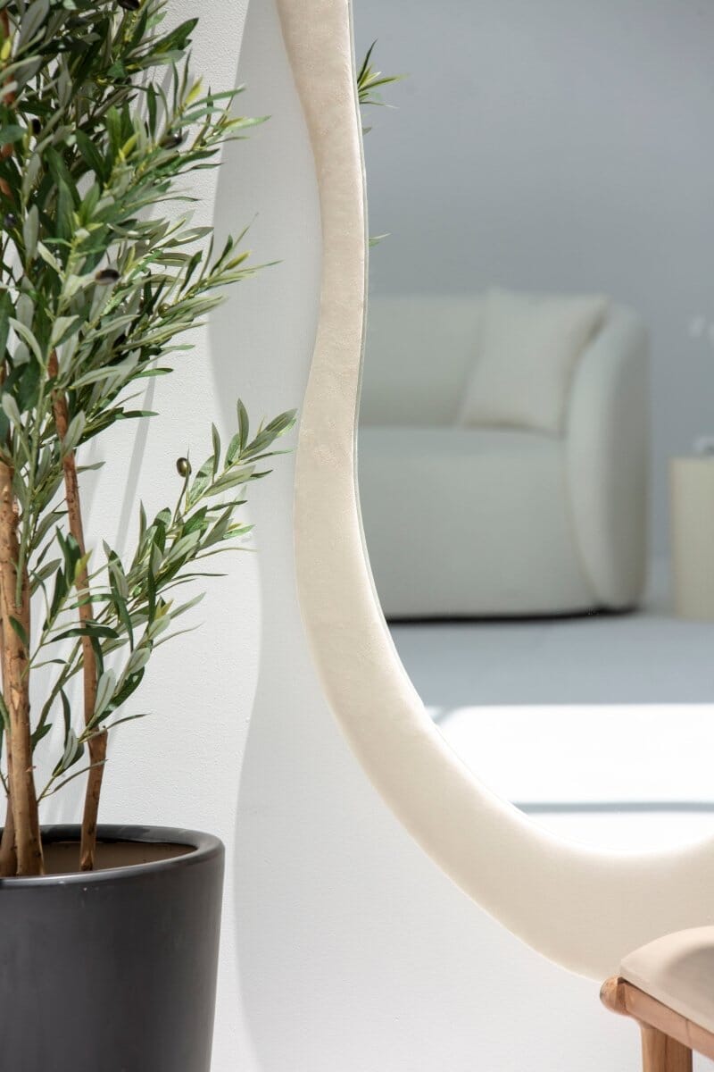 Roxana Wall Rounded Bottom Mirror with Off White Fr Homekode