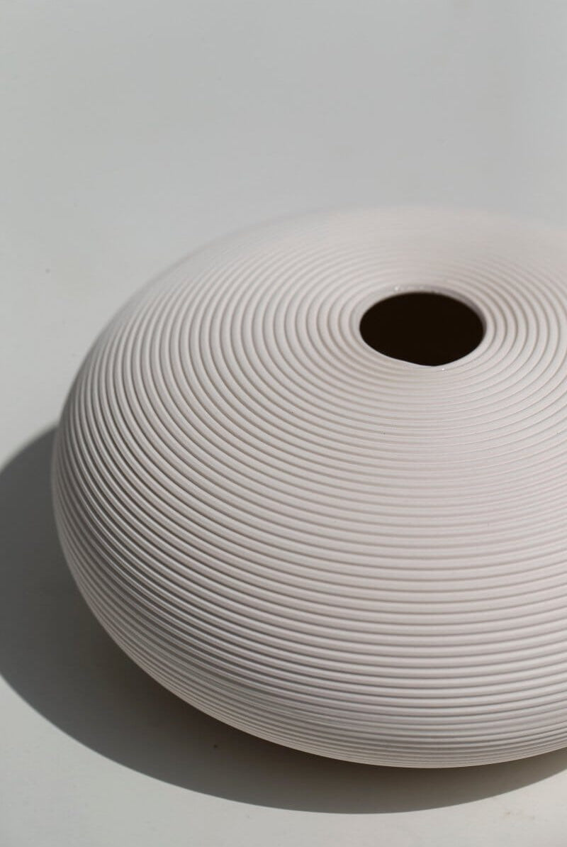 White Flat Round Ceramic Vase (7x15 CM)
