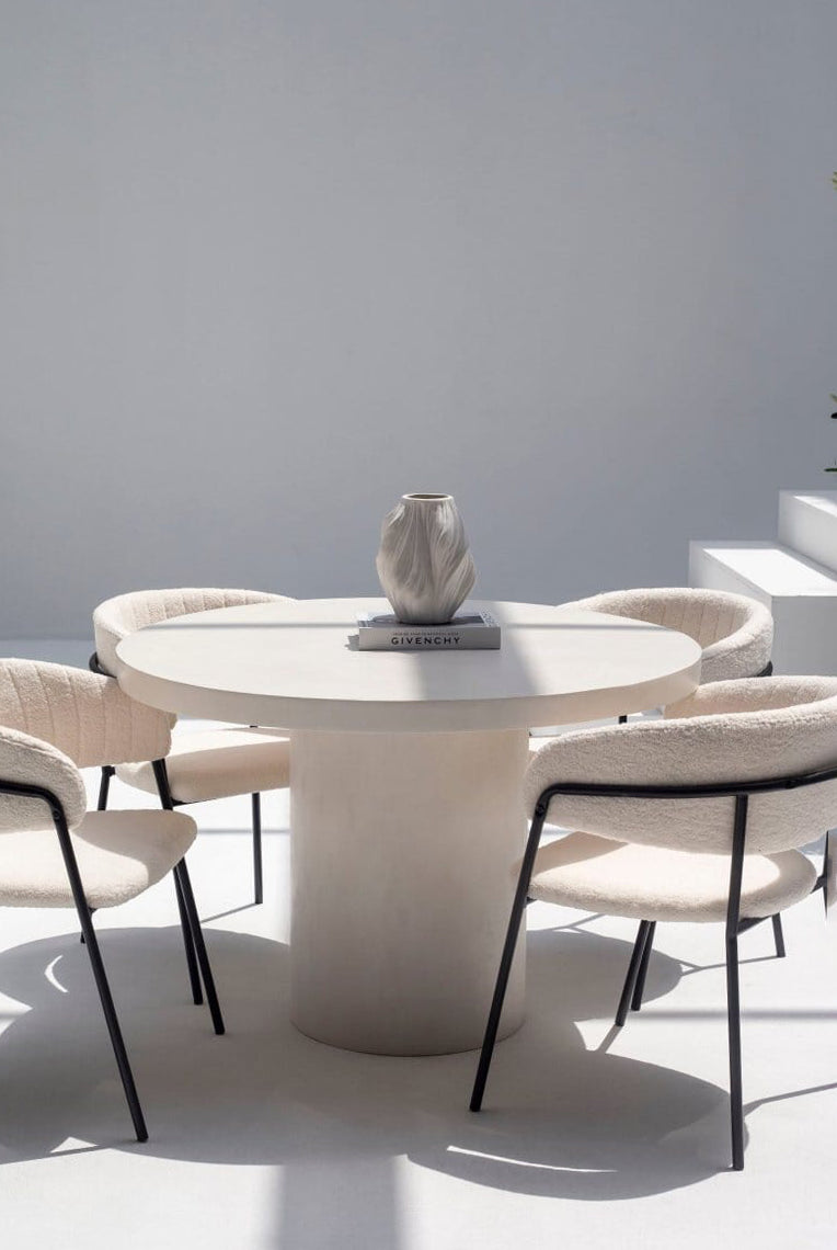 Funda Off White Round Concrete Dining Table