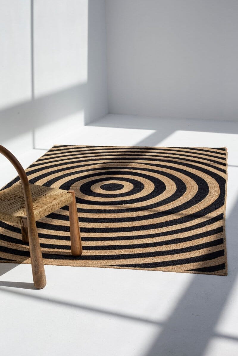Spiral Harmony - Black and Natural Braided Jute Rug (4 Sizes)