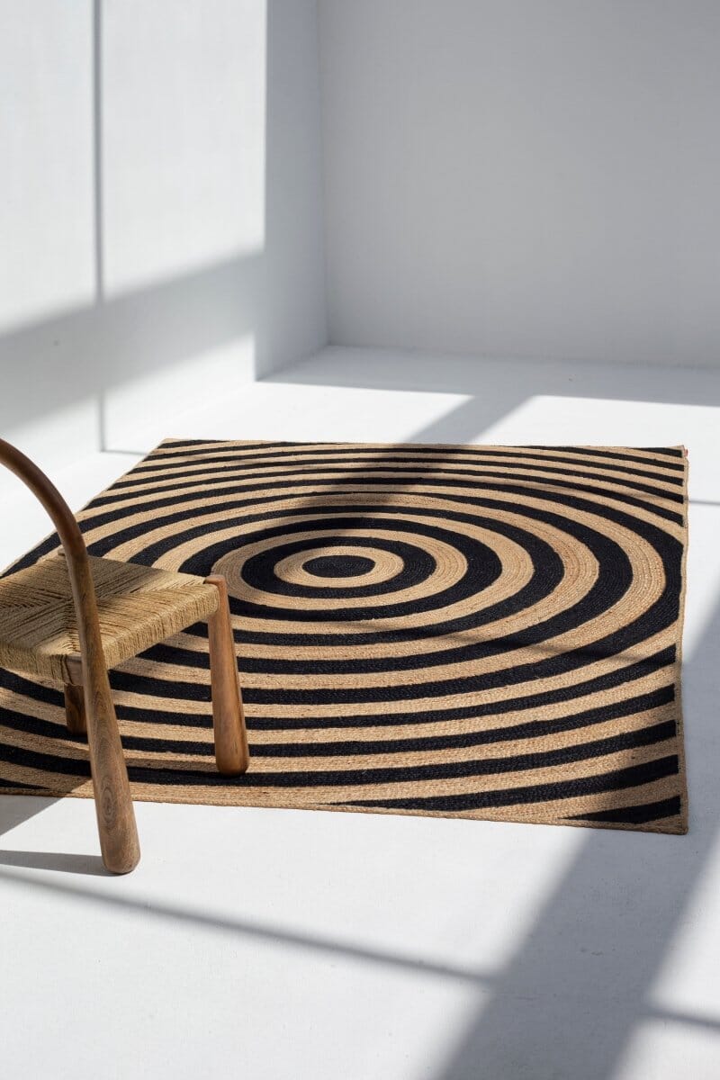 Spiral Harmony - Black and Natural Braided Jute Rug (4 Sizes)