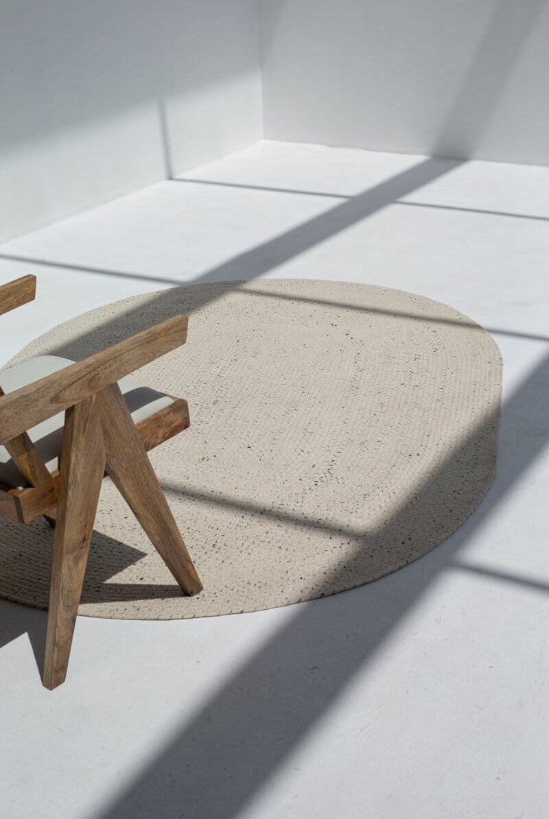 Monochrome Braid - Oval Jute Rug (2 Sizes) Braided -- Braided Rug