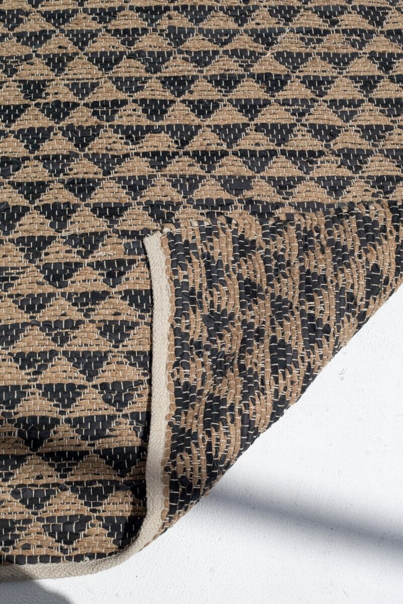 Ebon Elegance - Black Triangular Natural Woven Rug (2 Sizes)