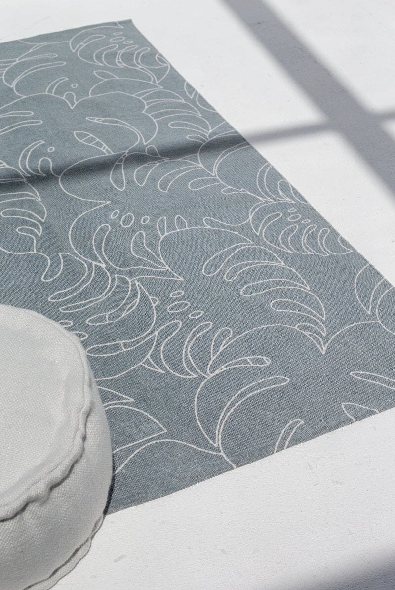 Azure Foliage - Screen Printed Rug (140x200 CM)