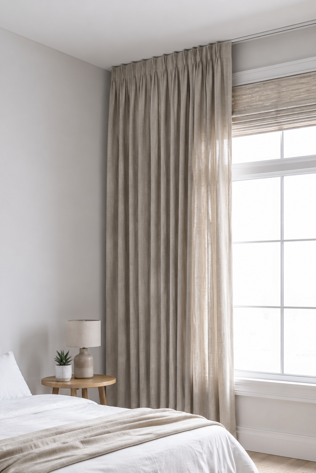 Frida Otter - Light Filtering Curtain