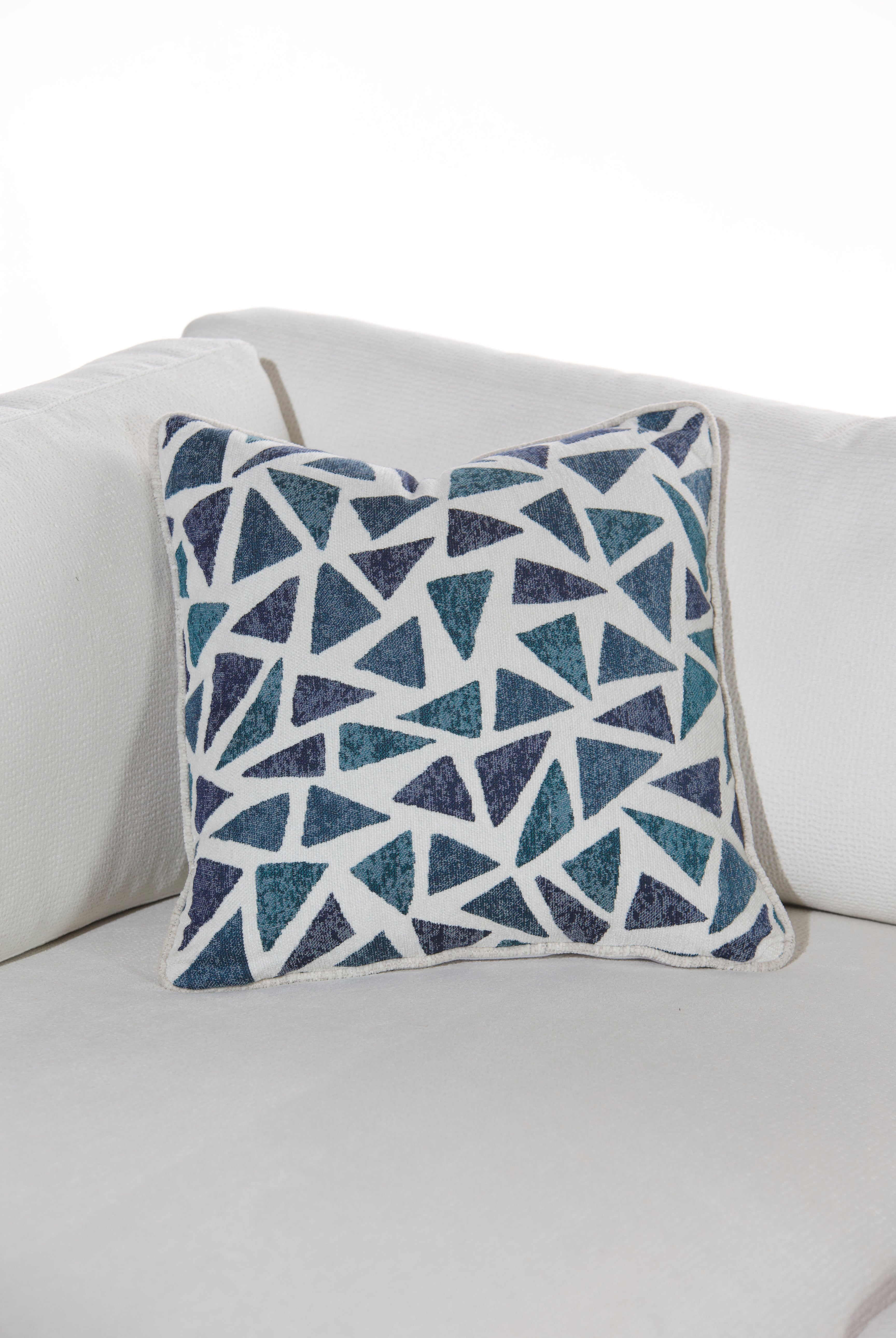 Sapphire Shard Cushion With Filler