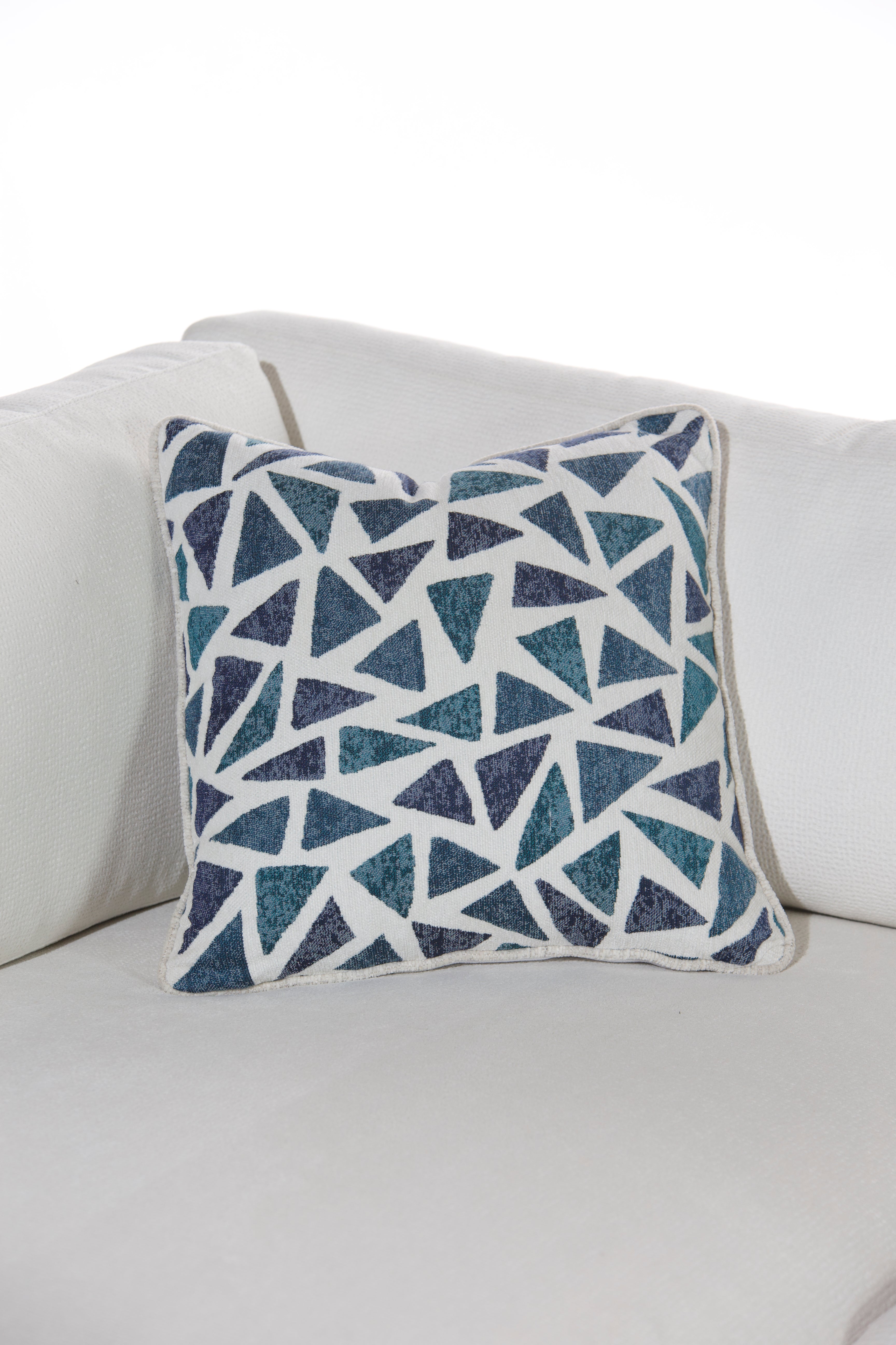 Sapphire Shard Cushion With Filler