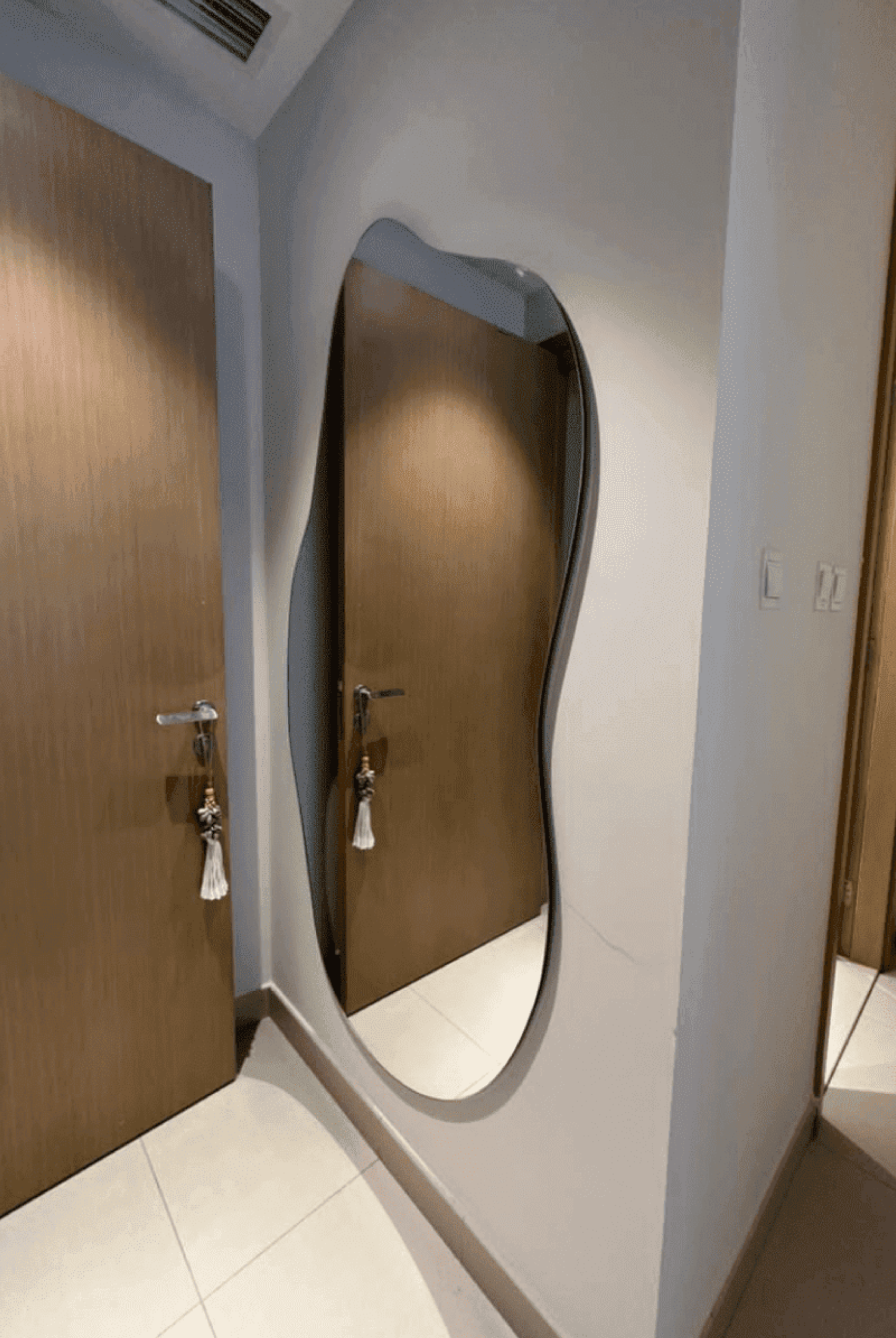 Cloud Irregular Wall Mounted Mirror with LED (2 Sizes)