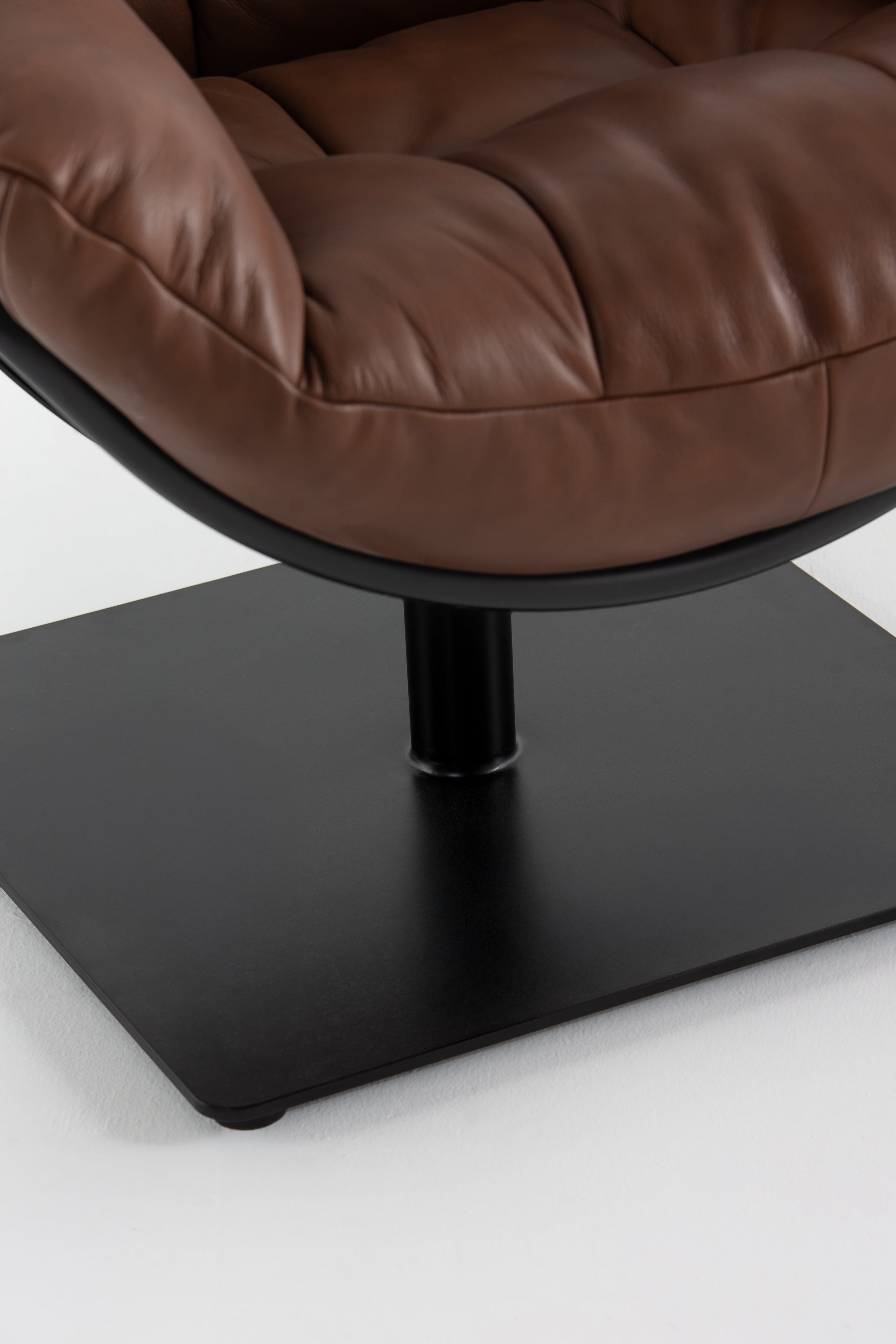 Lariska Leather Sofa Chair