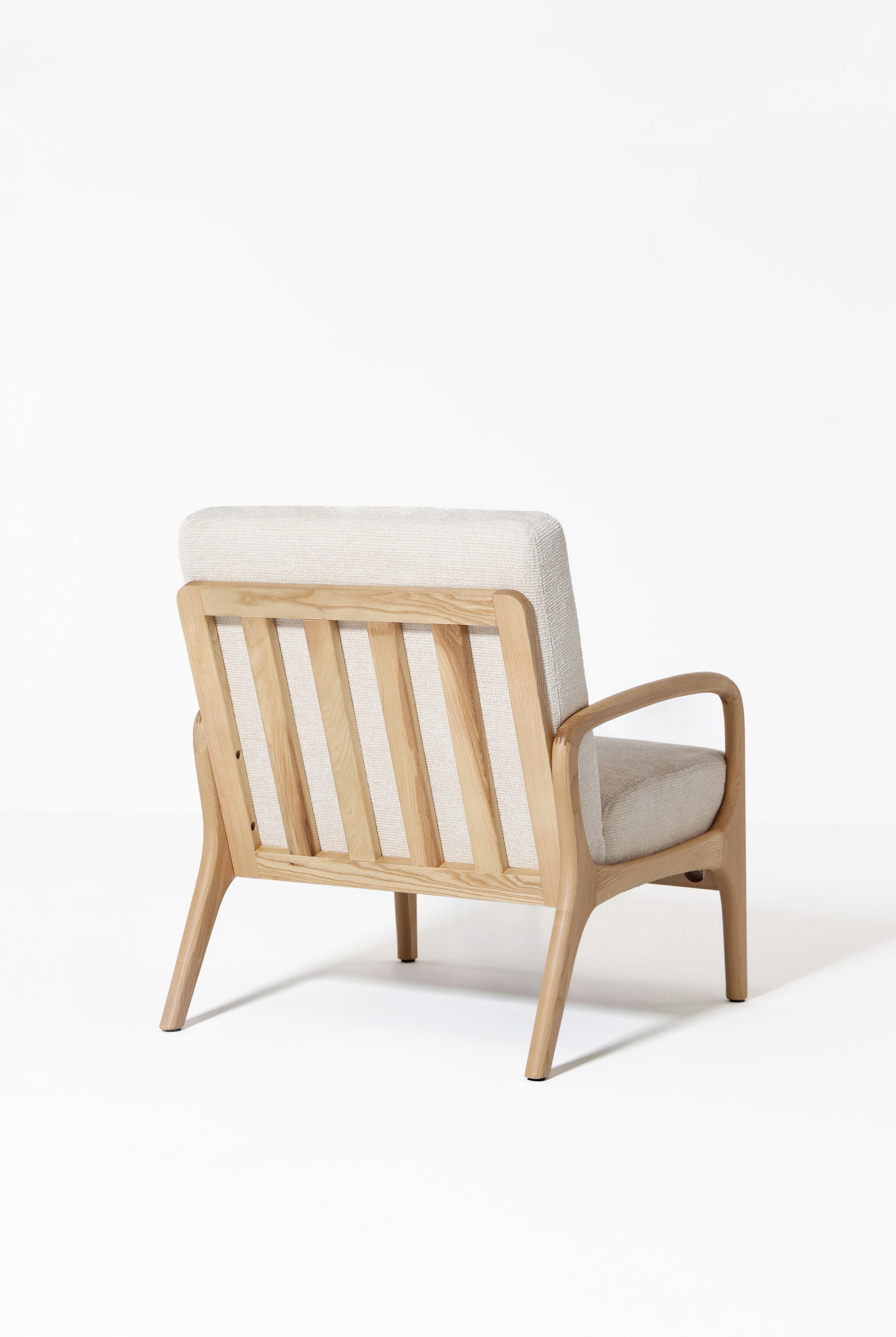 Linden Wooden Lounge Chair