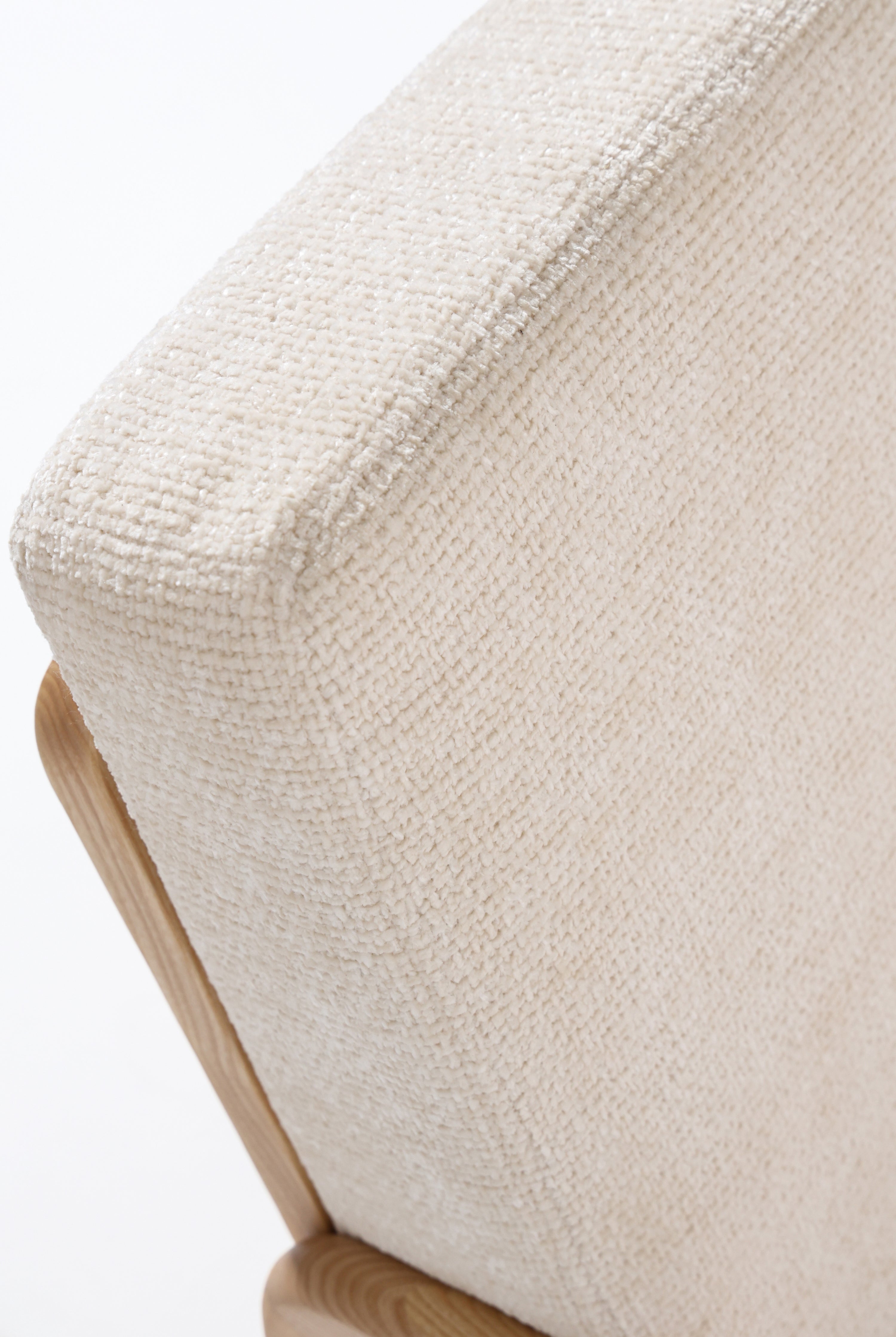 Linden Wooden Lounge Chair