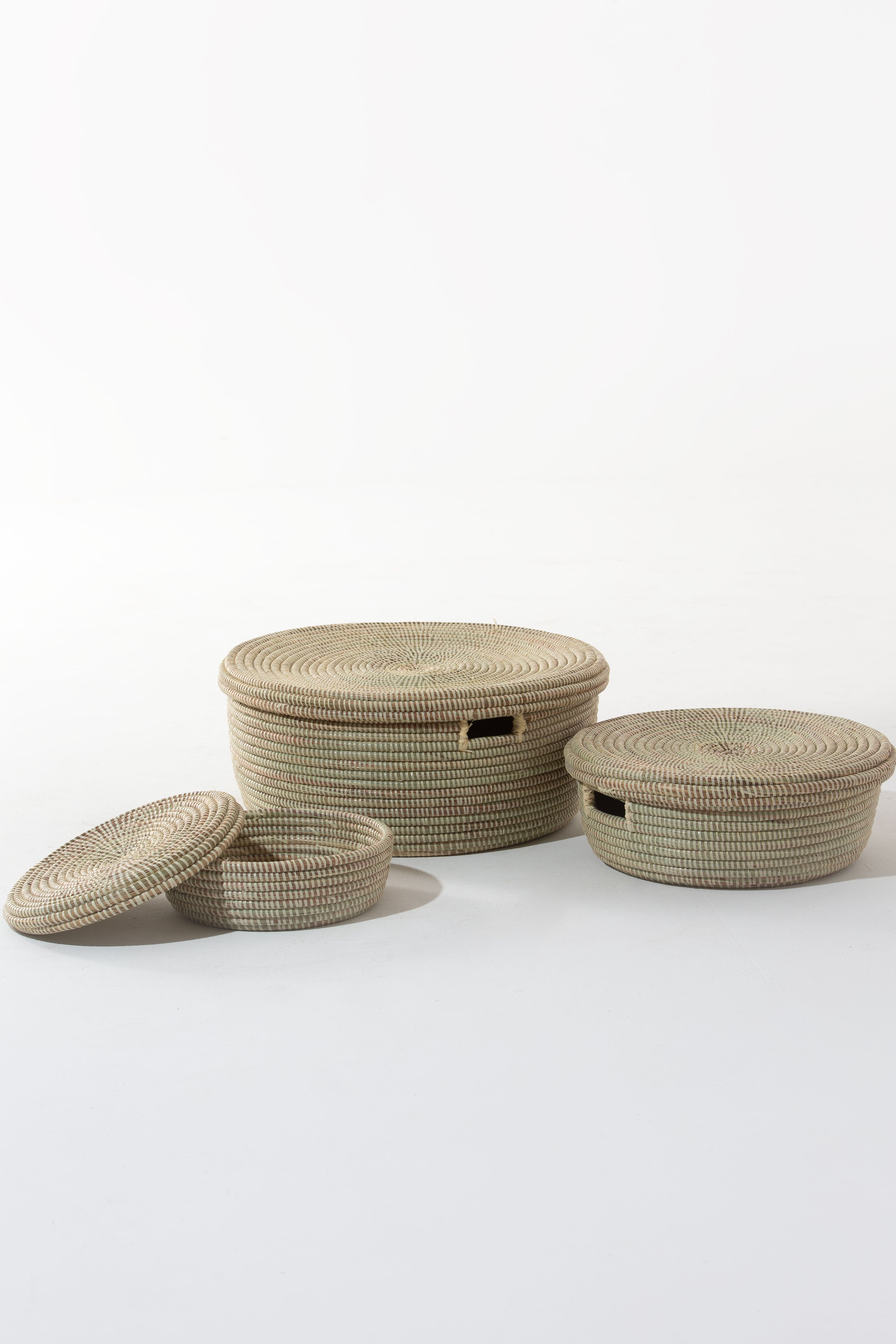 Baraka Handmade Beige Basket (set of 3)
